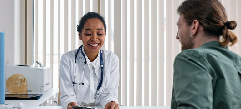 Doctor and patient at the table