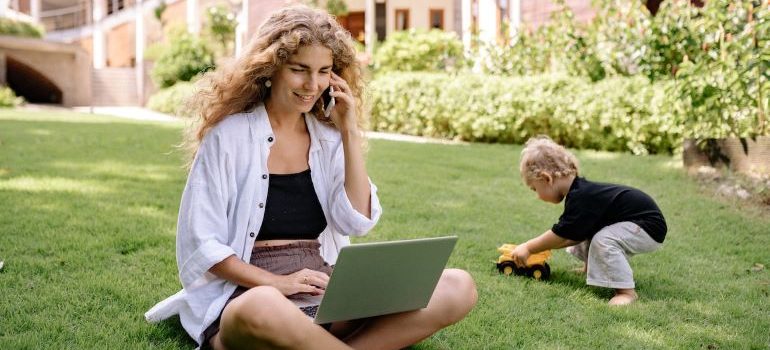 woman in the garden having a phone call